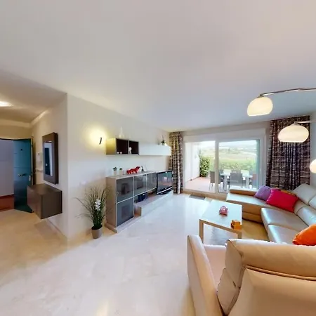 Urb. Los Iris, Luxury 3 Bed