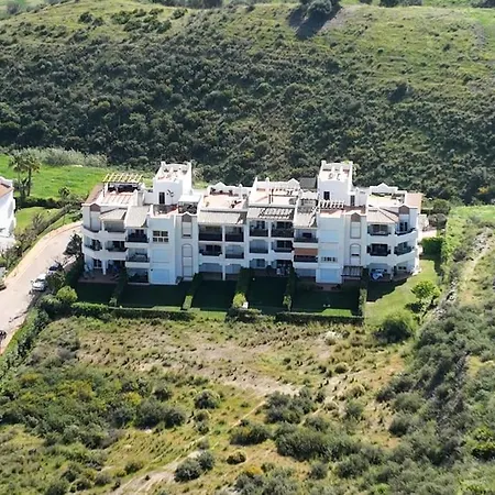 Urb. Los Iris, Luxury 3 Bed Apartment *